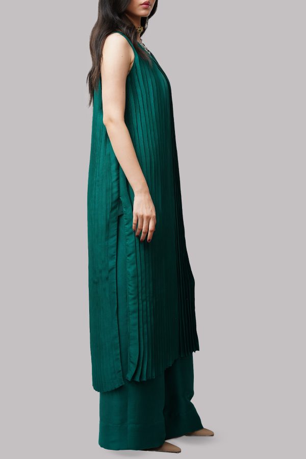 Galapagos Green Raw Silk Set - Image 2