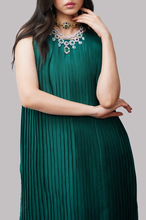 Galapagos Green Raw Silk Set - Image 4