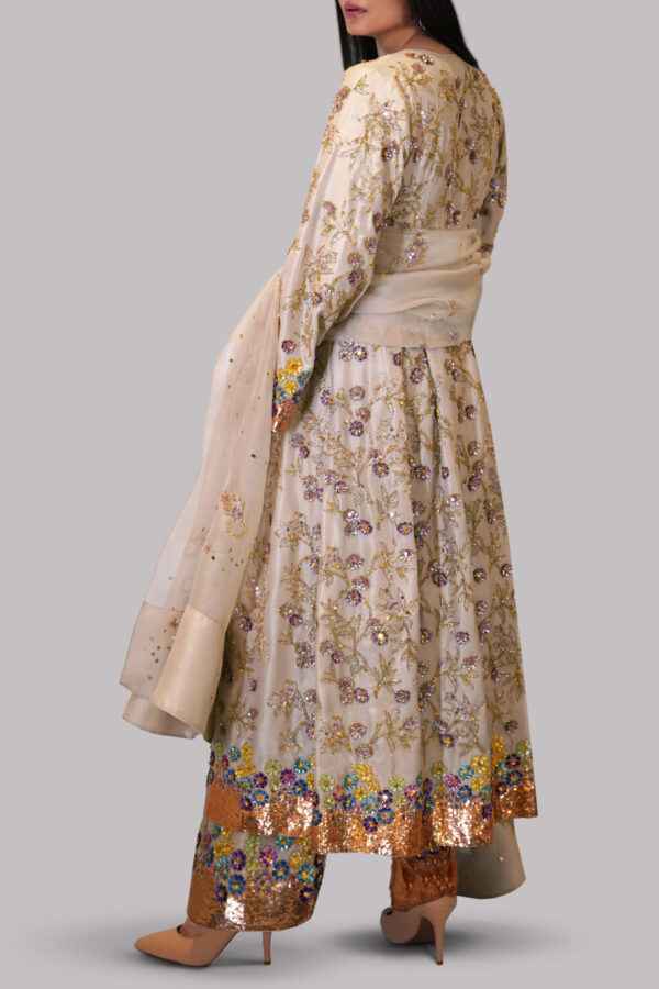 White Swan Embellished Raw Silk Set - Image 3